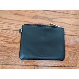 NEW Wo Tags Small BCBG Zippered Pouch Coin Purse Wallet Card Case Black